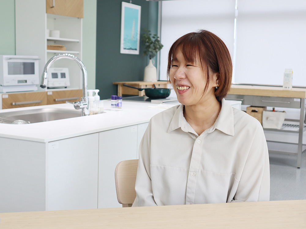 アイチョイスの組合員がお話しされている様子の写真