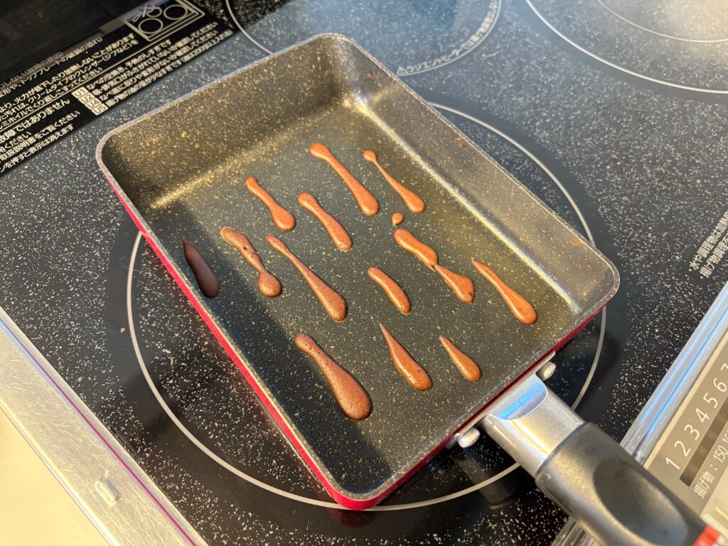 ココア生地を焼く