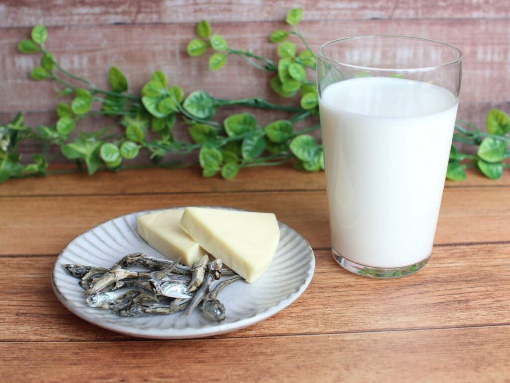 アーモンドミルクはカルシウムを含む