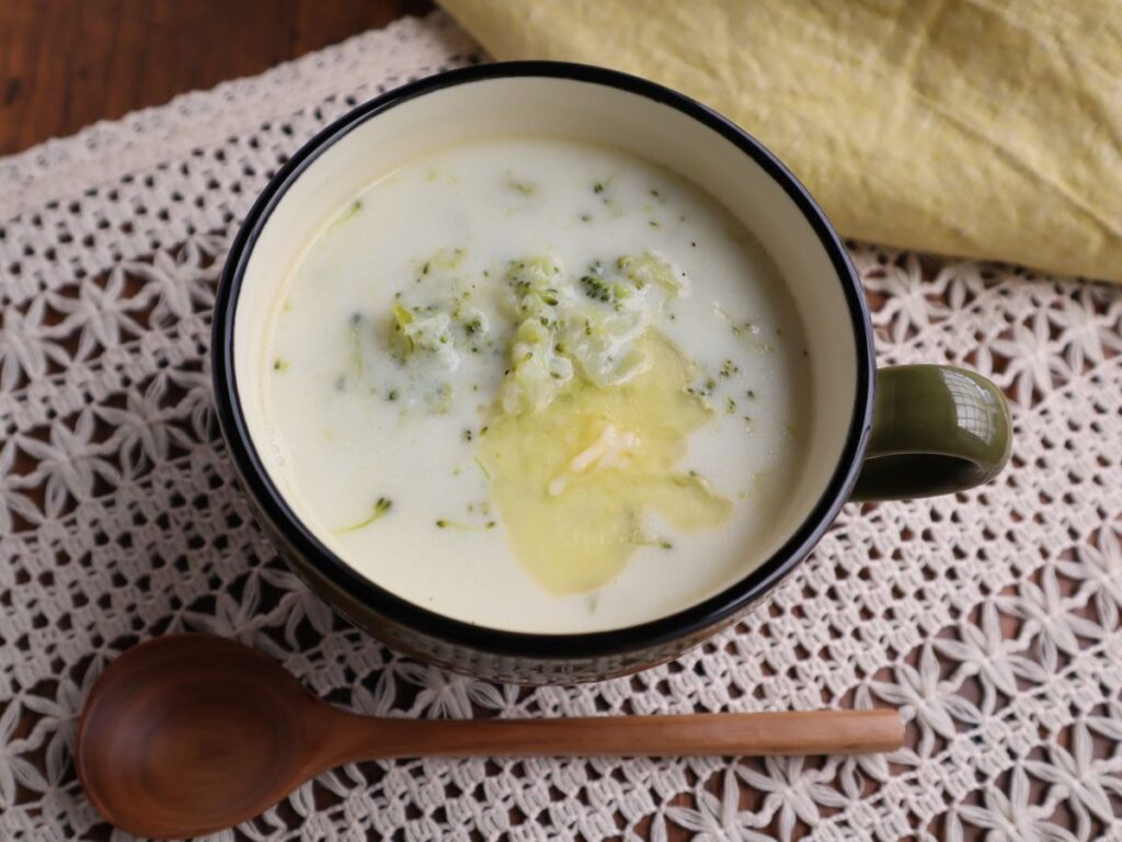 ブロッコリーとじゃがいもの簡単ポタージュスープ