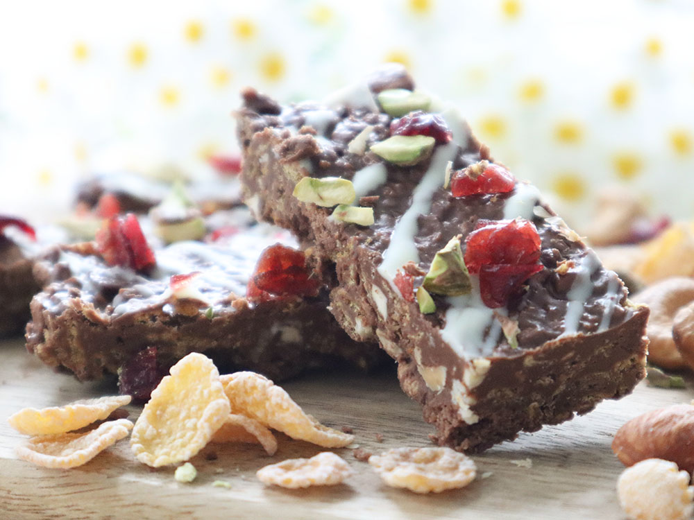 完成した2切れのチョコバーのアップ写真