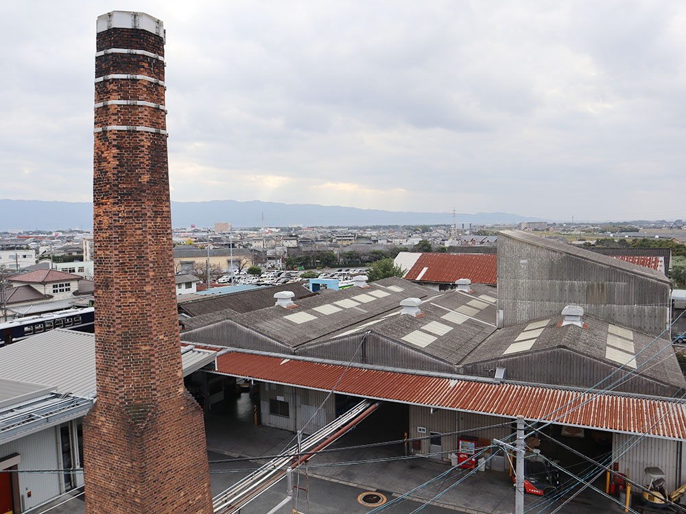 平田産業の象徴ともいえる、レンガ造りの煙突